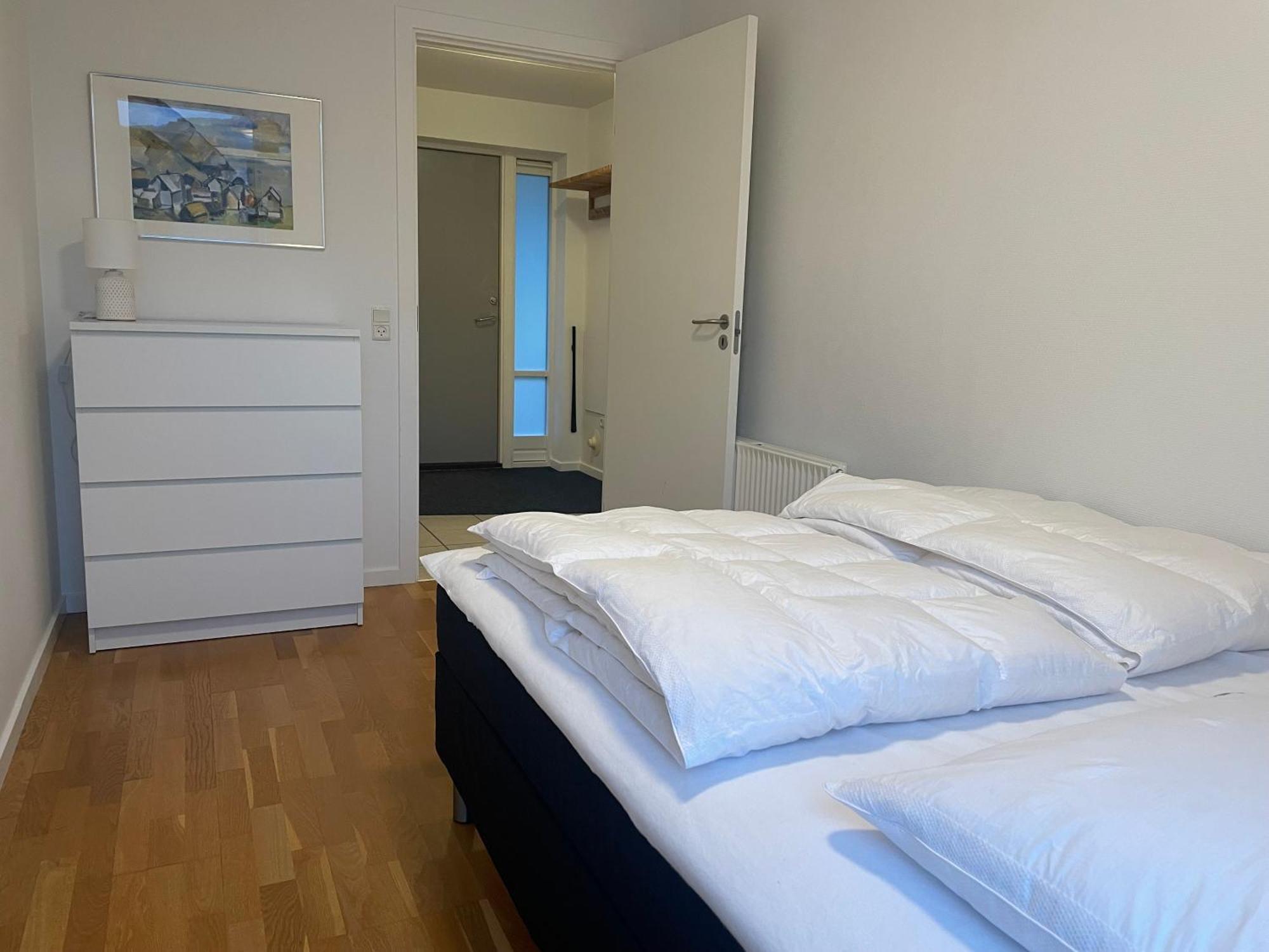 Unique Sea & Landscape View And Spacious Apartment Klaksvík Exteriör bild